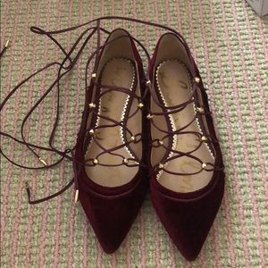 Sam Edelman Rockwell Cranberry Velvet
